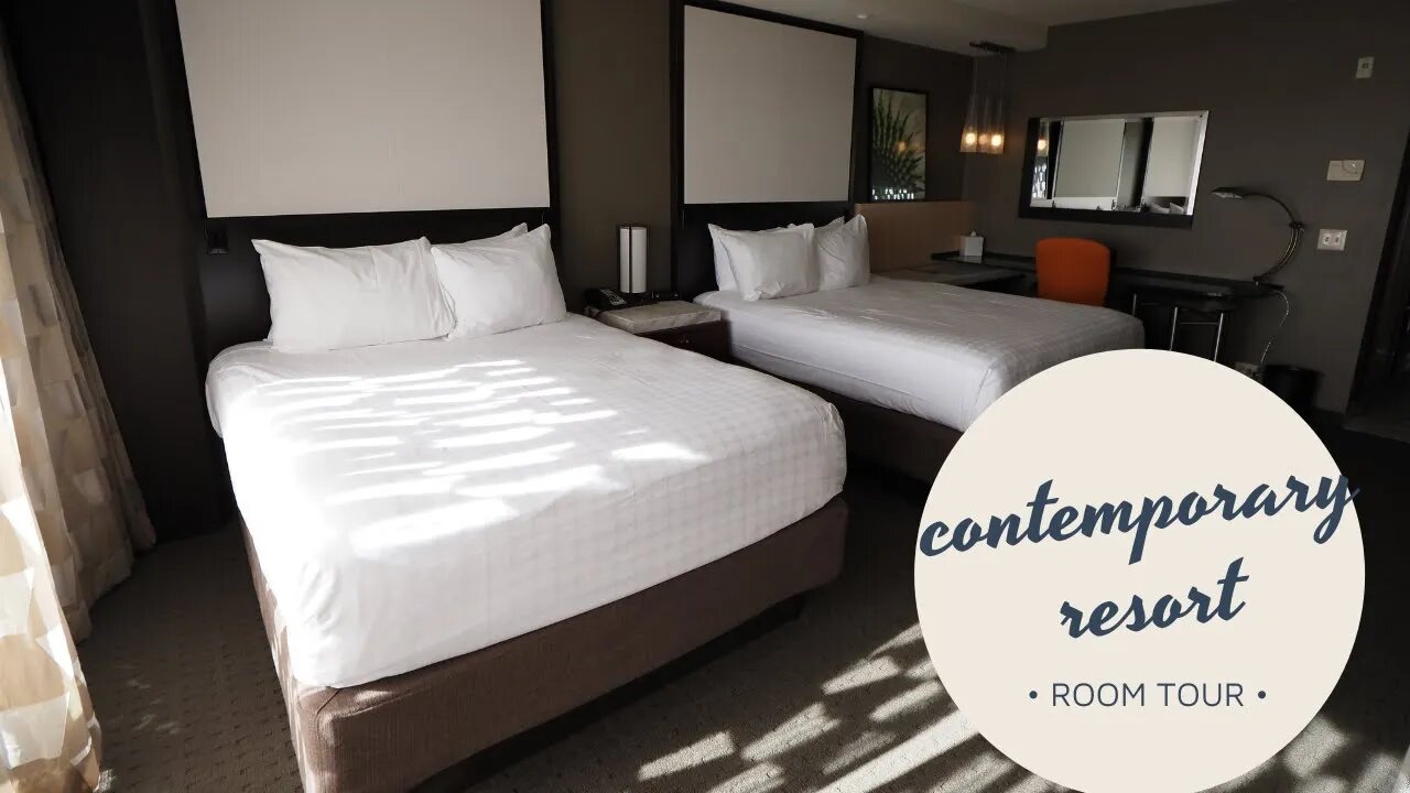 Contemporary Resort Room Tour - Lake View