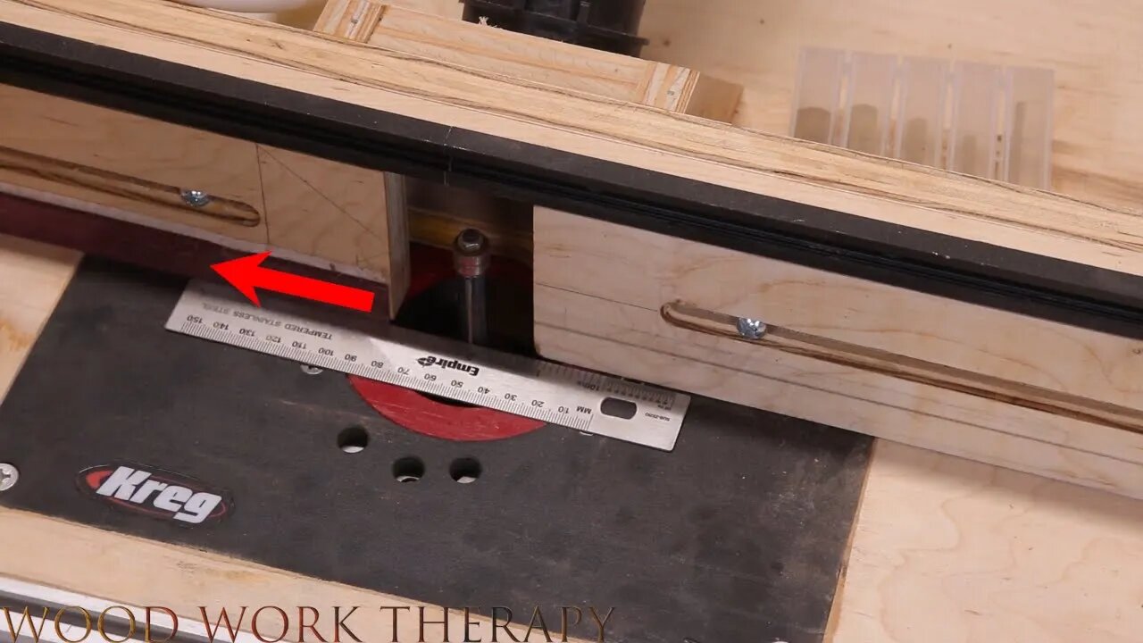 Jointing wood on a router table