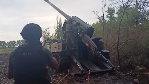 Marines are working on the accumulation of the enemy from the MLRS