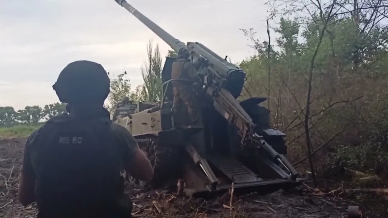 Marines are working on the accumulation of the enemy from the MLRS