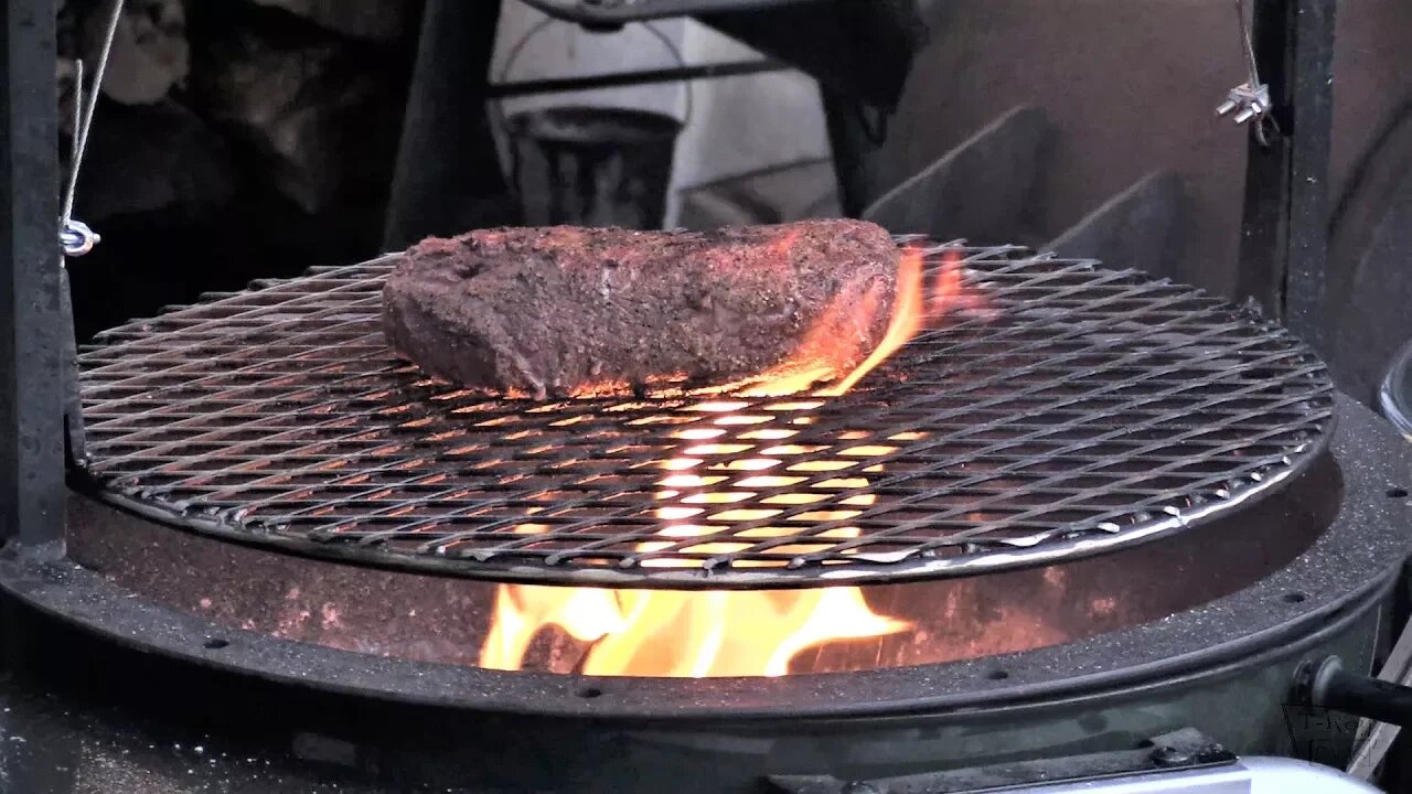 Tri Tip on a Santa Maria Grill for Weber Kettle | Gabby's Grills