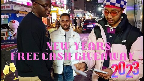 Giving out Money on New Years in Korea