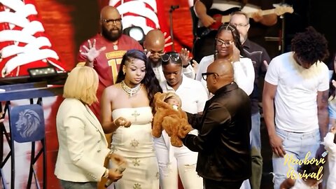 Chrisean Rock Takes Son Chrisean Malone To Church For Blessing! 🙏🏾