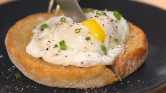 How to Make Perfect Poached Eggs