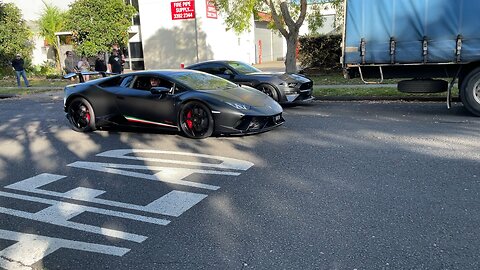 Lamborghini Huracan Turns Up