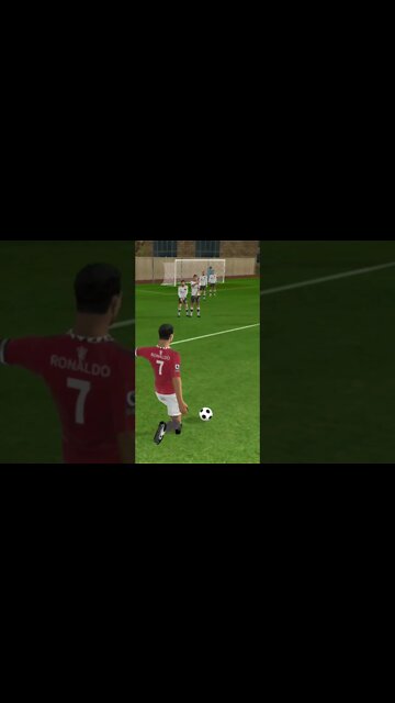 DLS RONALDO FREE KICK #dls22 #fifa22 #efootball2022 #dls #shorts