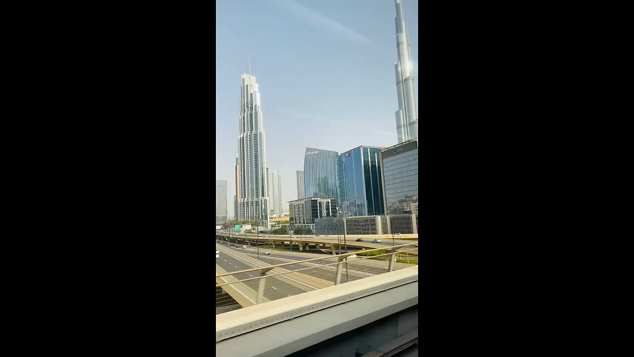 Dubai_metro burj_khalifa😍