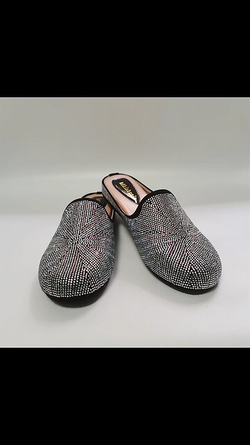 ANNUAL SALE! 024 New Fashion Luxury Women's Rhinestone Flat Slippers