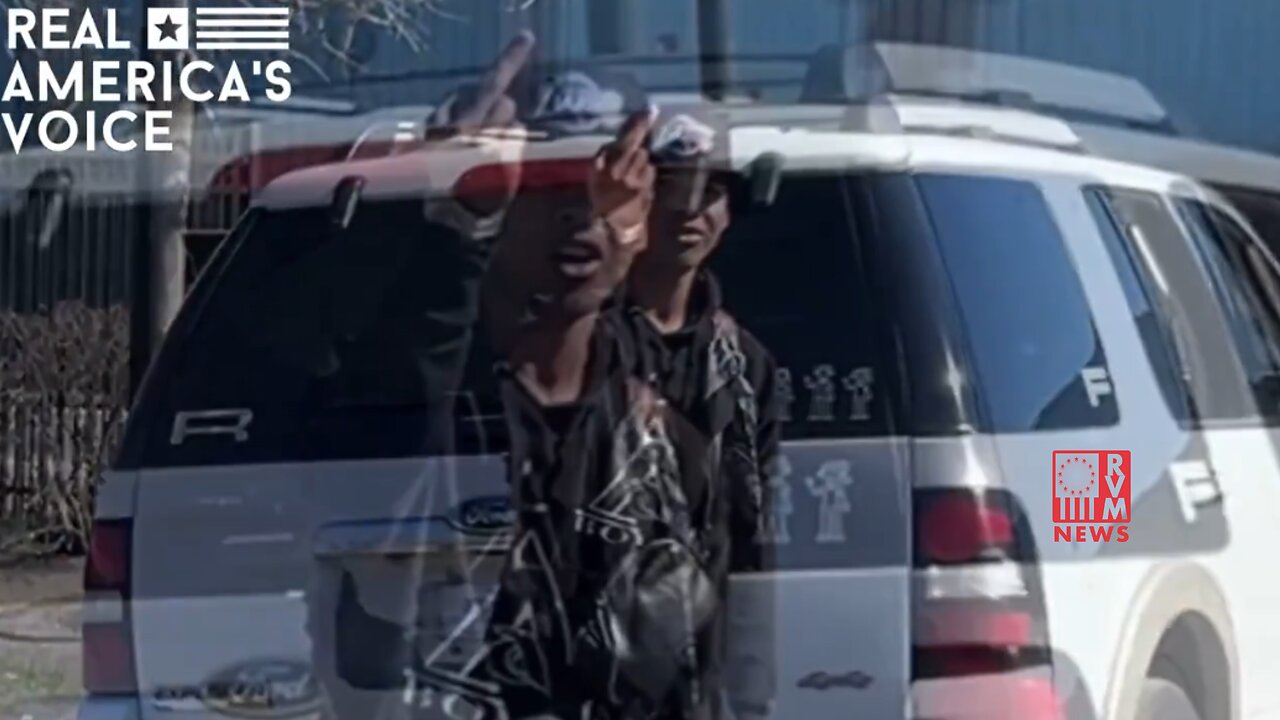 Illegal Aliens Dealing Drugs & Throwing Gang Signs | Black Voter SHREDS The Dems For It