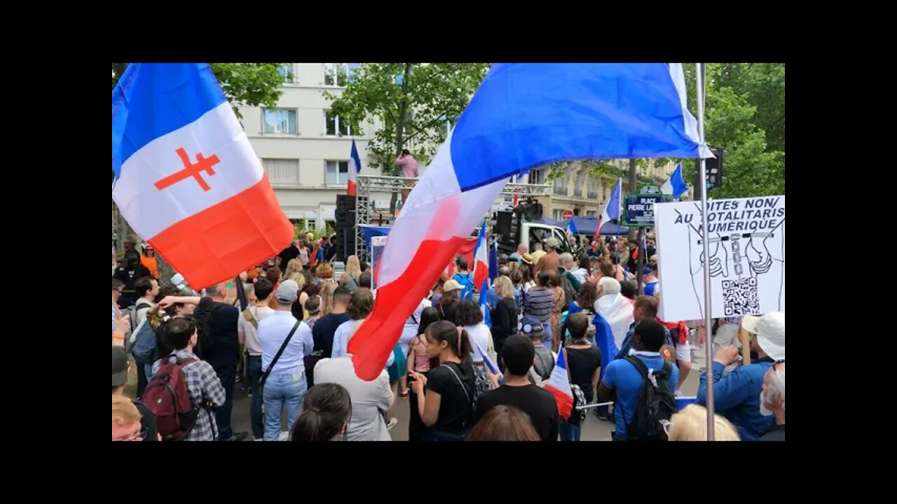 MANIFESTATION NATIONALE POUR LA PAIX ET LA LIBERTÉ - Place du 18 Juin 1940 - Vidéo 4