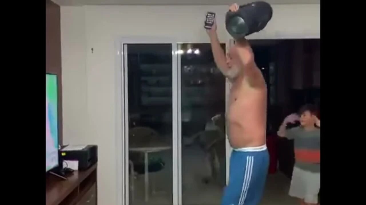 Marcão comemorando o título do Palmeiras