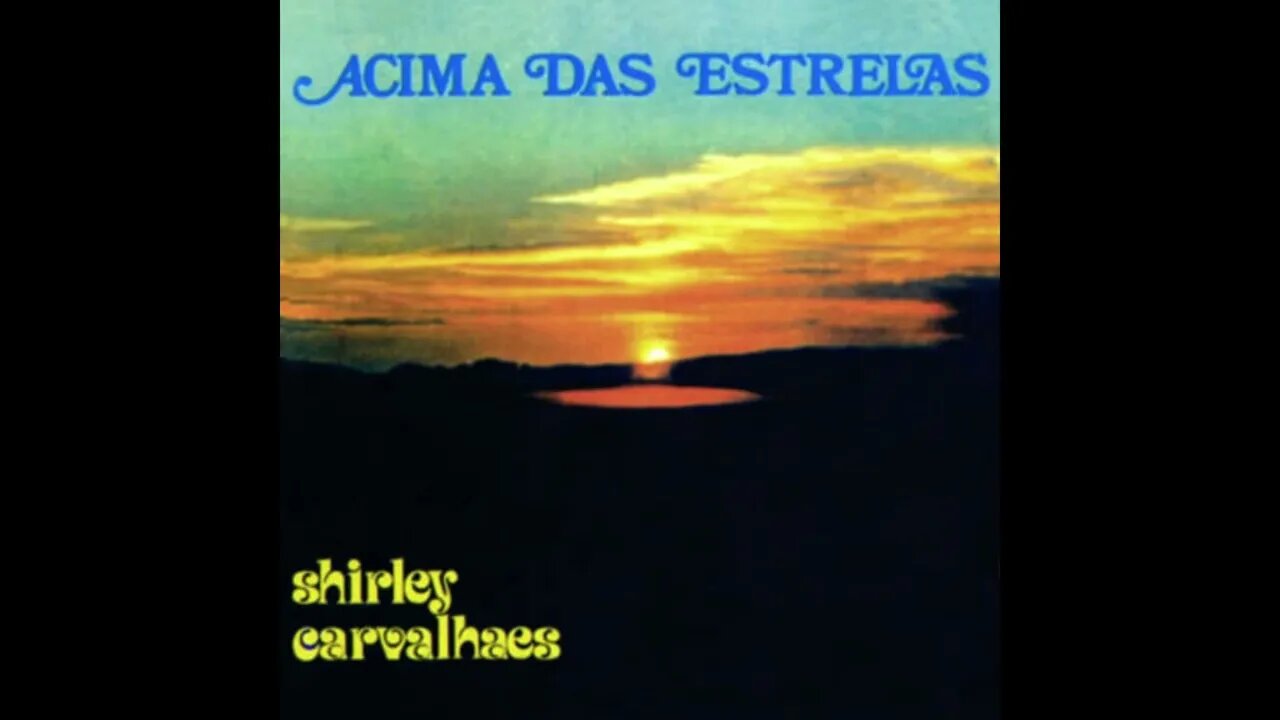 Shirley Carvalhaes acima das estrelas play back