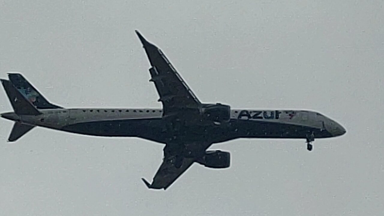 Embraer 195 PR-AUE coming from Belém do Pará to Fortaleza