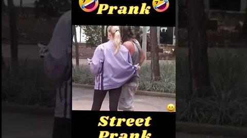 Street Prank #funny #funnyvideos #prank #funnyprank