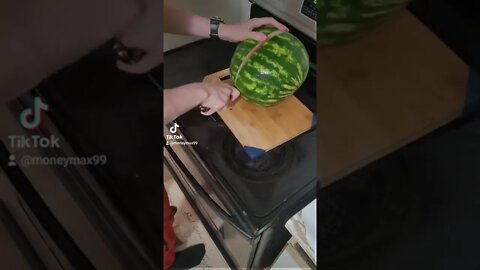 Slicing Watermelon, Love the Way you Lie