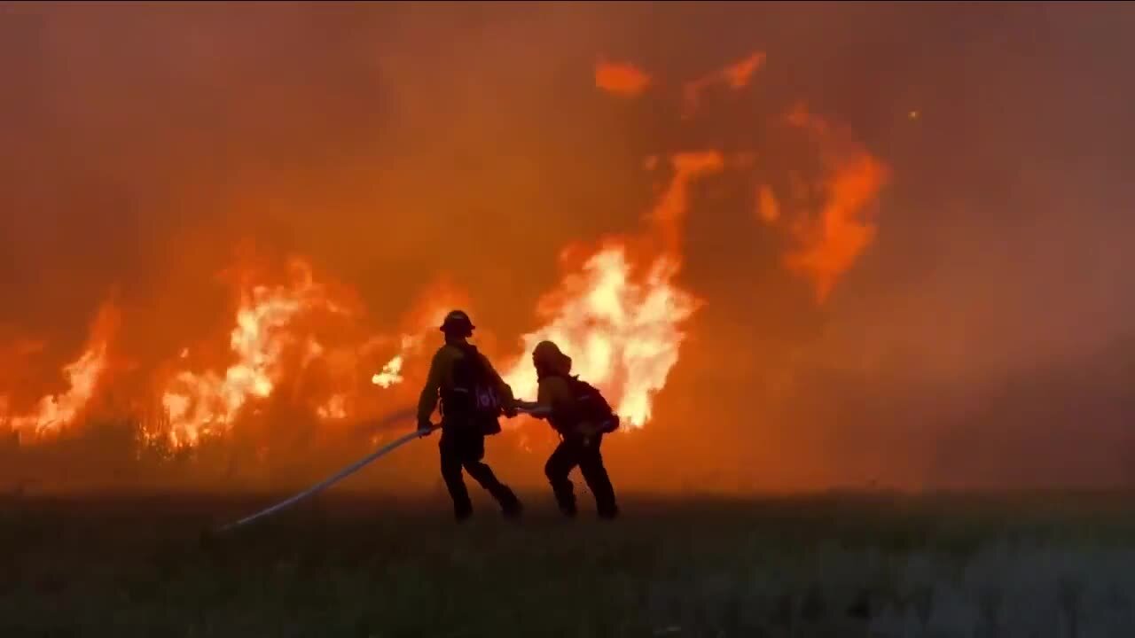 South Metro Fire Rescue: Witnesses saw fireworks over Aurora park before brush fire began