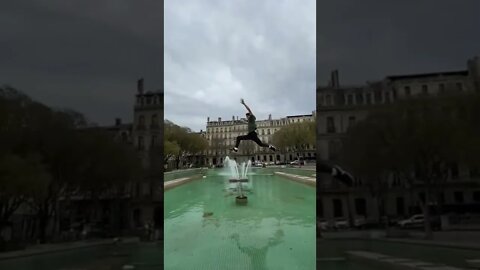 Esse cara sabe pular 😱😱