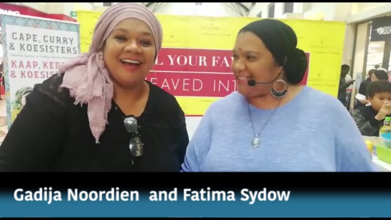 South Africa - Cape Town -Fatima and Gadija Sydow Cooking Demo (video) (ZpL)