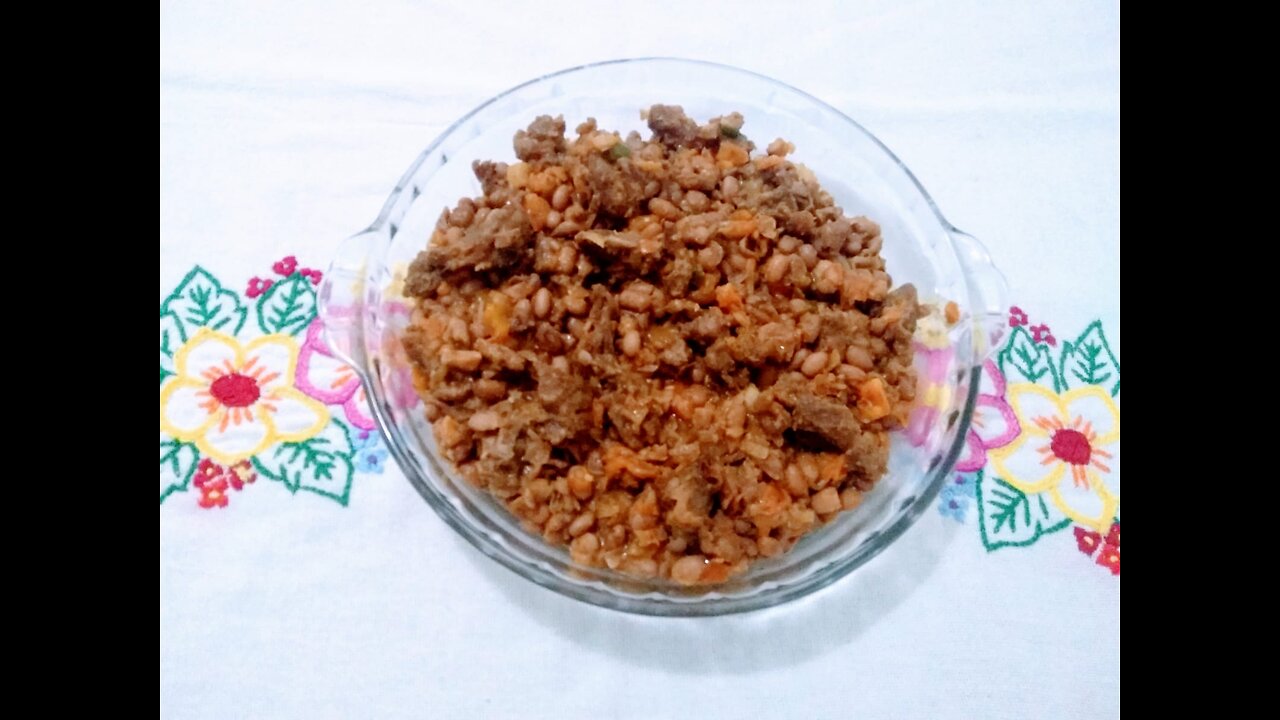 PICADINHO DE CARNE COM FEIJAO