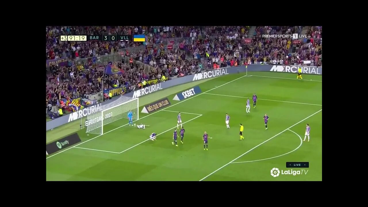 Lewandowski MISS & Sergi Roberto Goal vs Real Valladolid Today (4 - 0)