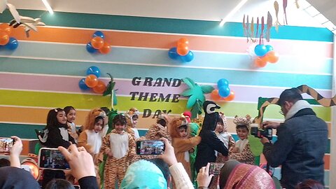 grand theme day