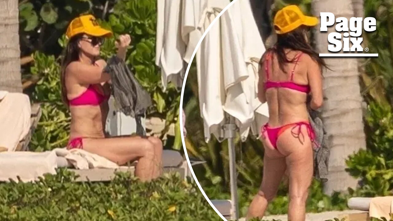 Bikini-clad Kyle Richards lounges in Mexico with pal as Mauricio Umansky vacations in Aspen with much-younger women