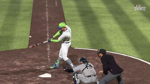 MLB The Show 22 3-run HR DD