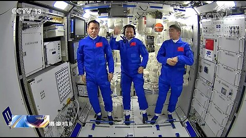 HILARIOUS CHINESE FAKE SPACE TRIUMPH