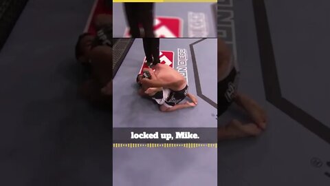 CHARLES OLIVEIRA SUBMITS ELKINS