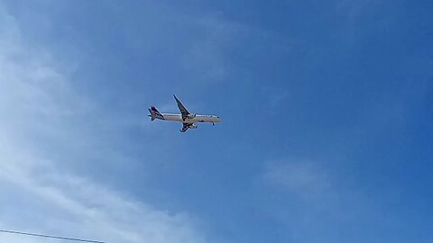 Airbus A321 PT-MXM vindo de Curitiba para Fortaleza