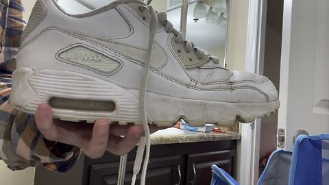 This is a pair authentic Nike air max shoes