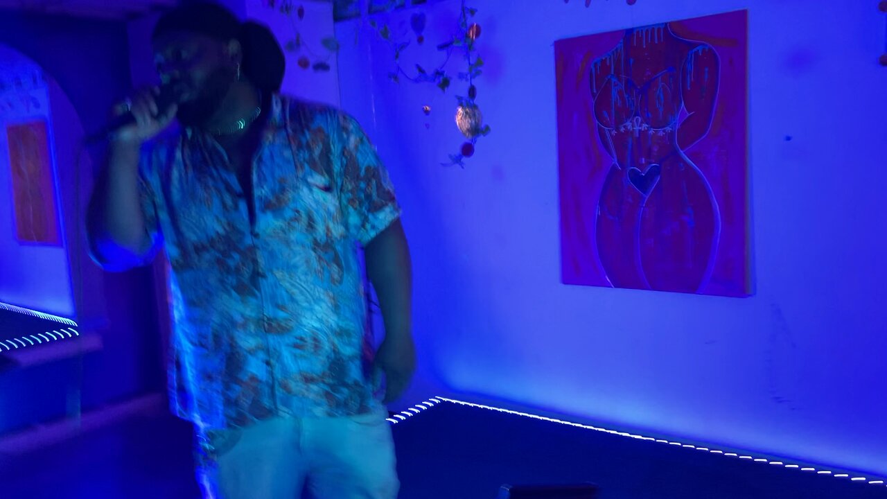 😂😂😂😂😂 HWY FOE