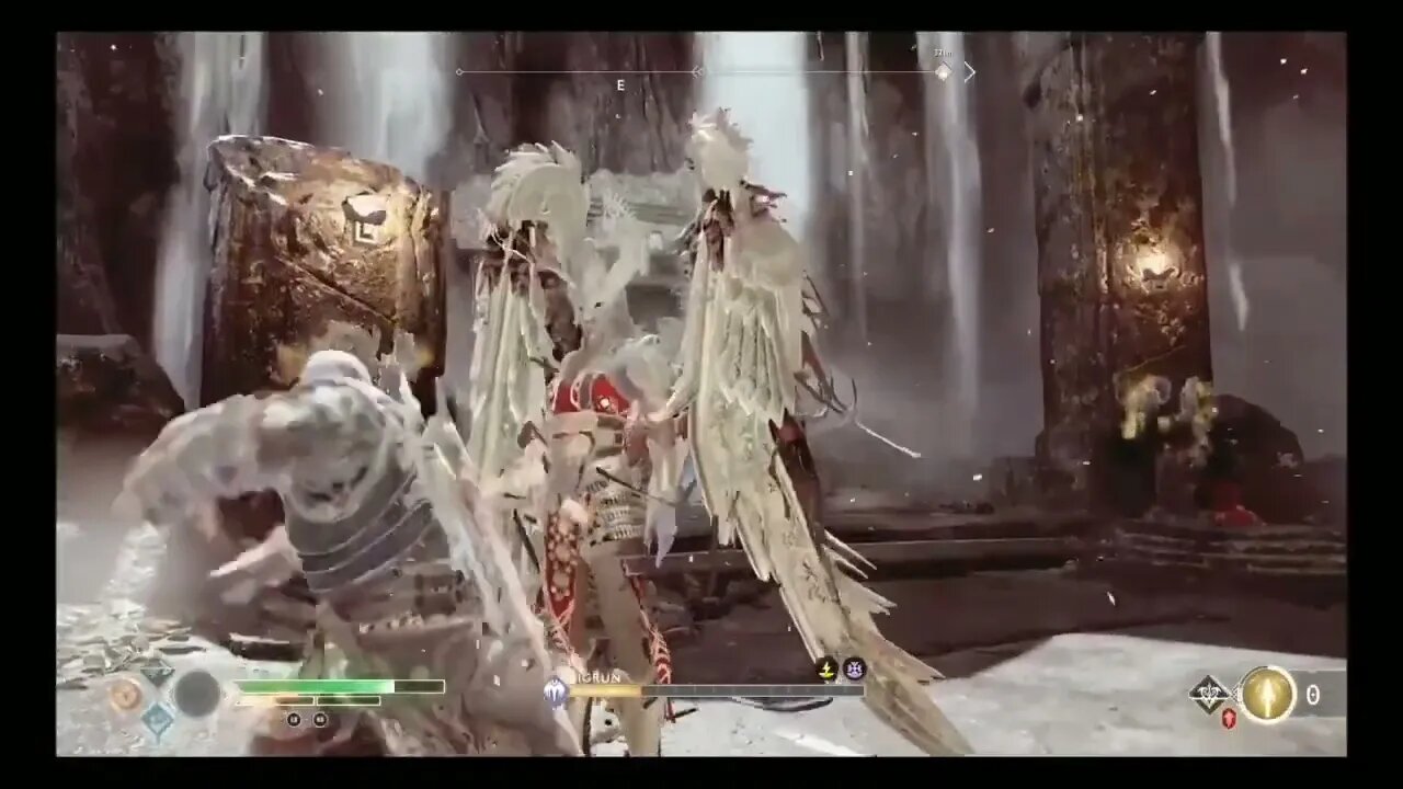 God of War Valkyrie Queen Fight