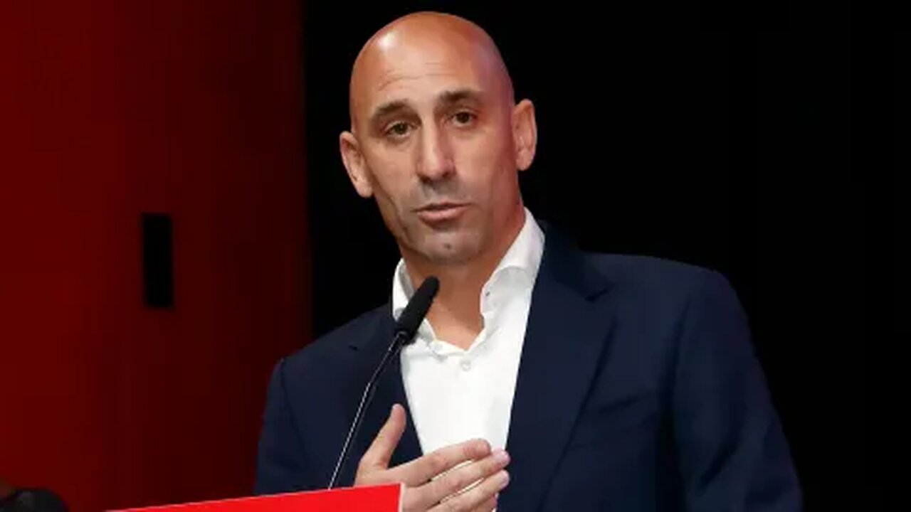 Spain soccer boss Luis Rubiales over unwanted kiss with Jenni Hermoso