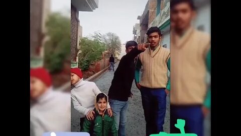 Showoff karna ajj Kal ka trend ban gaya h iss bahi ki tarah