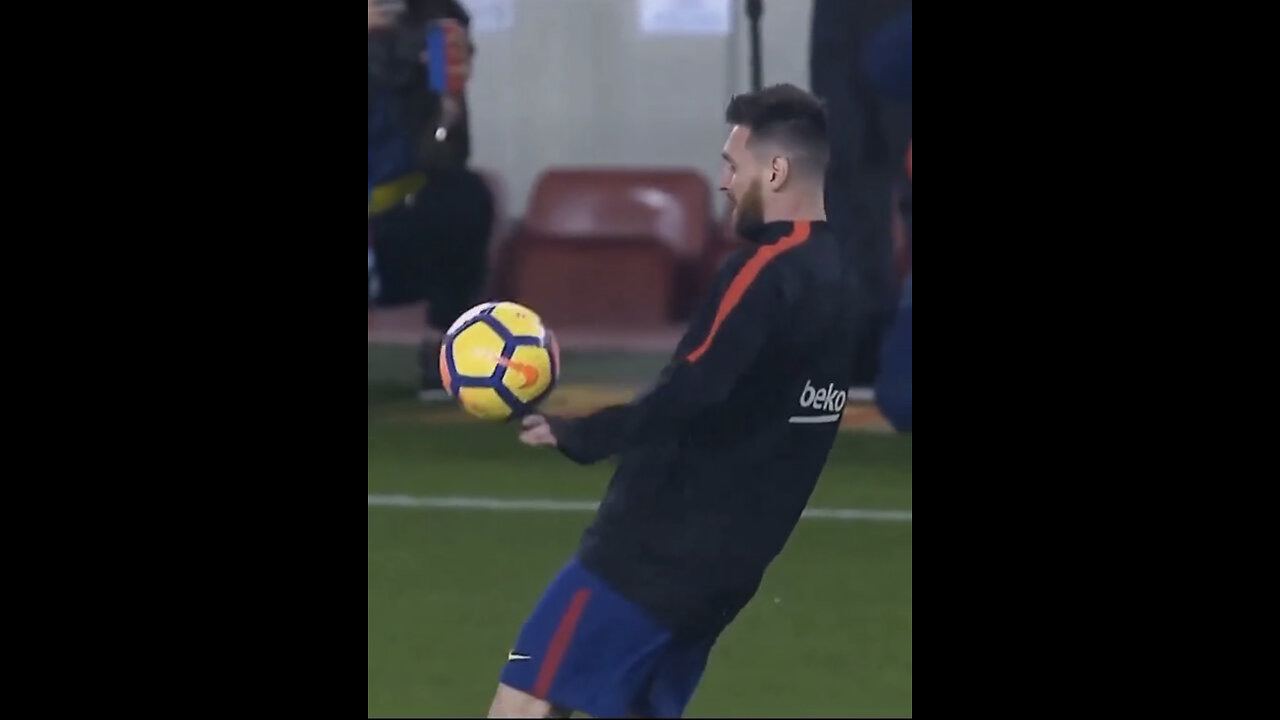 "Mesmerizing Messi: Masterclass in Dribbling Skills"