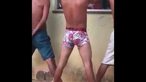 TREMENDO O BUMBUM NA ABORDAGEM ( POLICIA ) ( ABORDAGEM ) ( MEME ) VIRALIZOU #shorts BUMBUM TAMTAM