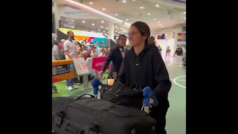 Estadunidenses chegando para a Copa do Mundo Feminina