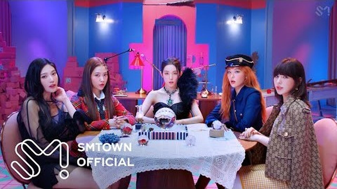 Red Velvet - Queendom M/V