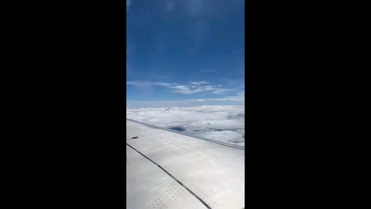 UAP caught on camera on airplane!!!