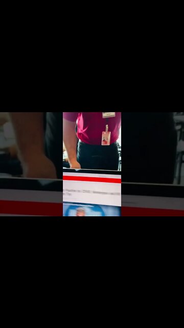 完全开放的美国机场。Did he say mushroom? 后悔没要点😂