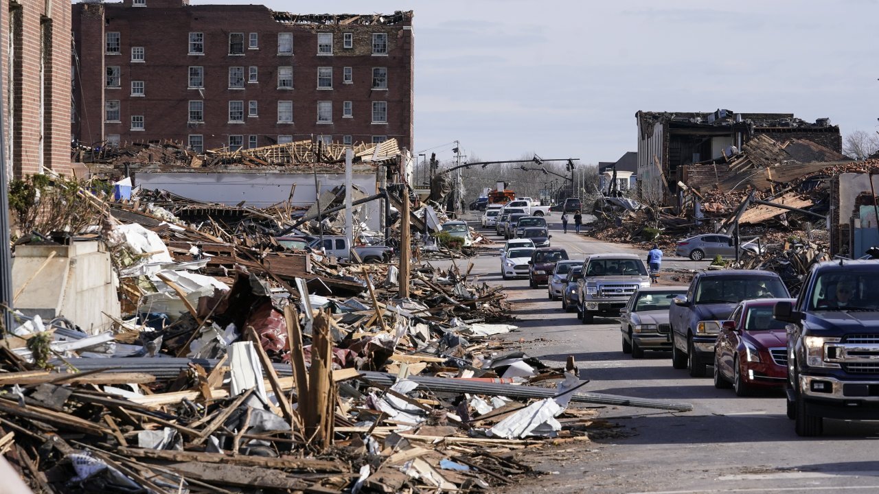 In Storm's Aftermath, Kentucky Residents Struggle With Loss