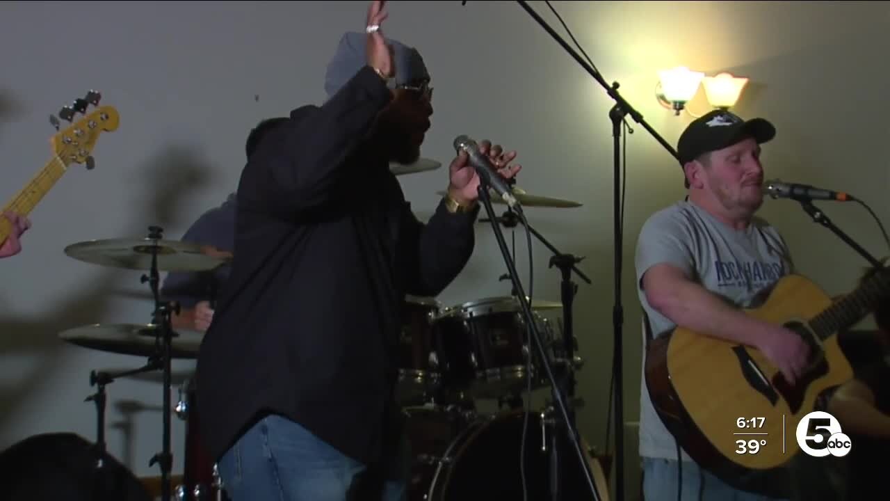 Akron music scene combines folk music with rap