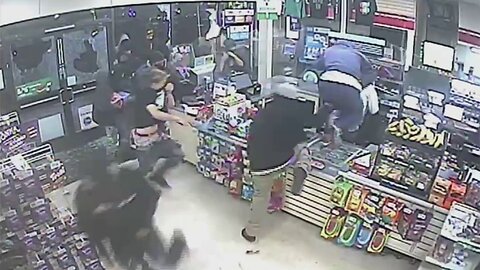 Mob Loots California 7-Eleven After Nearby Sideshow, Sheriff Says