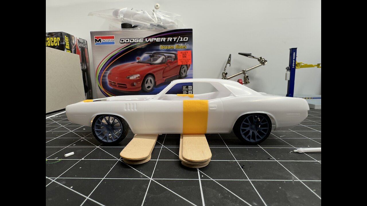 1971 Hemi Cuda Viper V10 Swapped Scale Model Build. Mustang Drag Car Took A Major Detour!