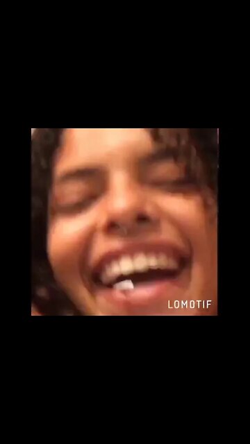 PRETA GOSTOSA DANÇANDO LOMOTIF