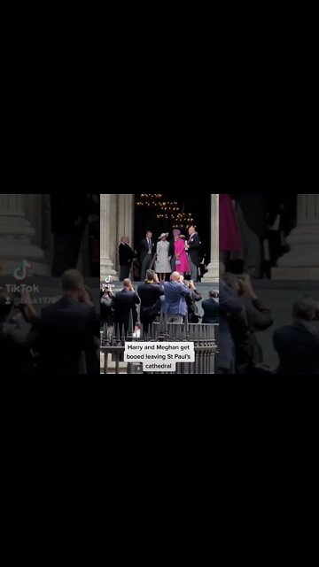 Harry and meghan get booed leaving St Paul's cathedral #queensjubilee