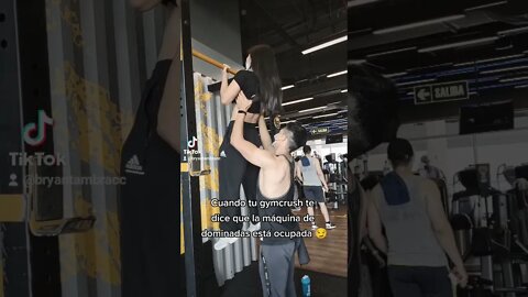 Cuando tu Gymcrush te Dice que la Máquina de Dominadas Está Ocupada 😏
