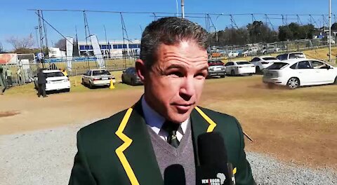 UPDATE 1 - Springbok heroes turn out for James Small funeral (BY3)