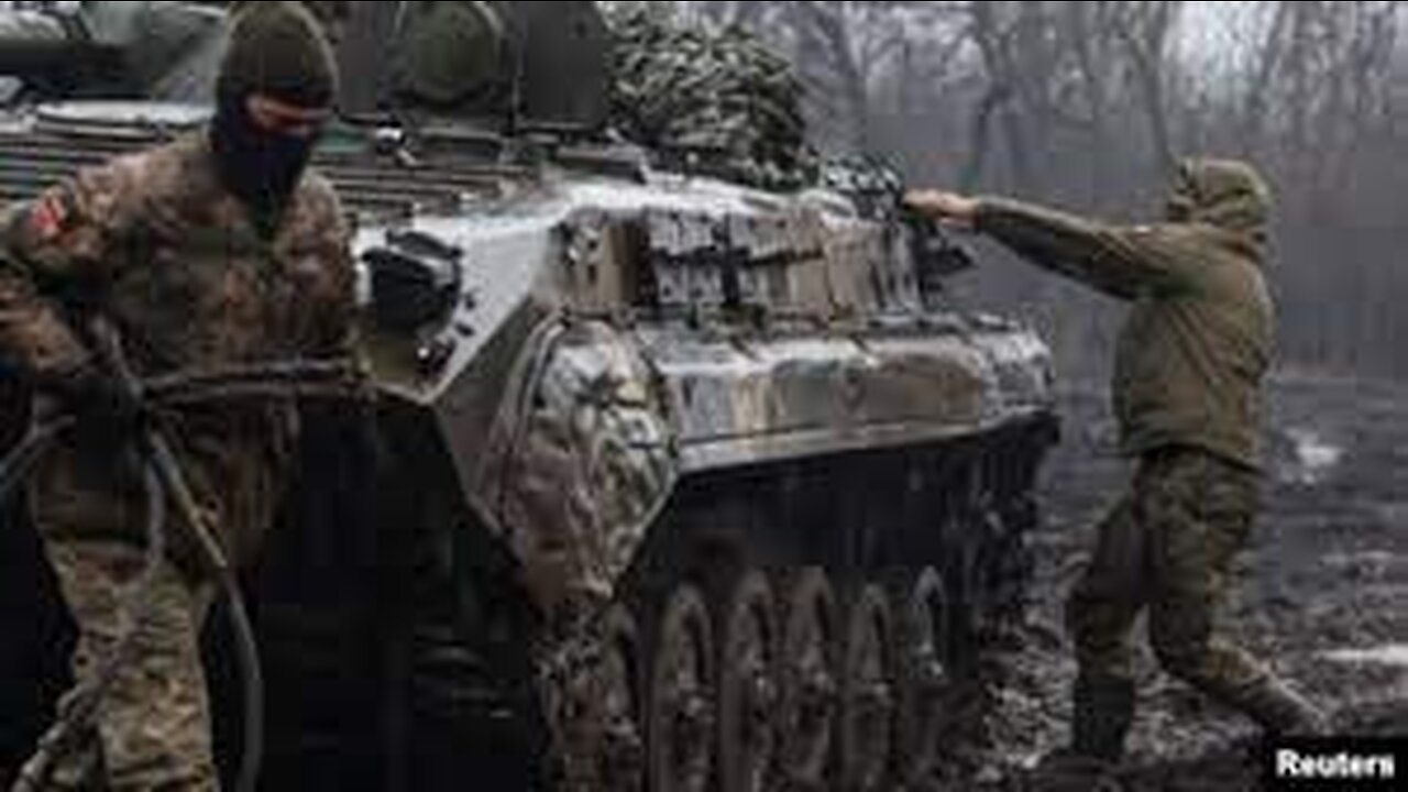 Ukrainian troops attack Russians in Bakhmut with infantry and US combat vehicles